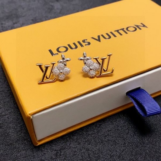 定番人気商品 2024SS イヤリング LOUIS VUITTON ルイヴィトン 定番人気商品 2024SS イヤリング LOUIS VUITTON ルイヴィトン
