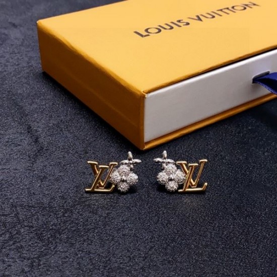 定番人気商品 2024SS イヤリング LOUIS VUITTON ルイヴィトン 定番人気商品 2024SS イヤリング LOUIS VUITTON ルイヴィトン