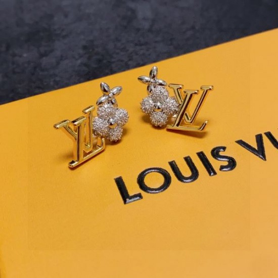定番人気商品 2024SS イヤリング LOUIS VUITTON ルイヴィトン 定番人気商品 2024SS イヤリング LOUIS VUITTON ルイヴィトン