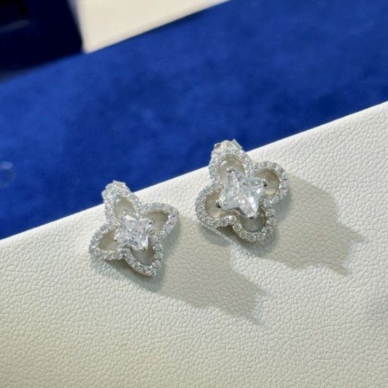 機能性抜群! 2024SS イヤリング LOUIS VUITTON ルイヴィトン 機能性抜群! 2024SS イヤリング LOUIS VUITTON ルイヴィトン