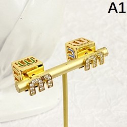 永遠の定番商品 2024SS イヤリング MIU MIU ミュウミュウ