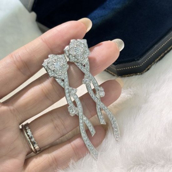 雑誌にも掲載アイテム 2024SS イヤリング PIAGET ピアジェ