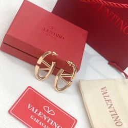 目が離せない 2024SS イヤリング VALENTINO ヴァレンティノ 