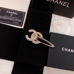 普段使いに最適の大人スタイル 2024SS 髪飾り CHANEL シャネル 