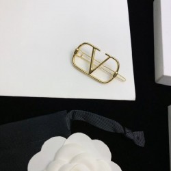 春夏最新作完売必至 2024SS 髪飾り VALENTINO ヴァレンティノ