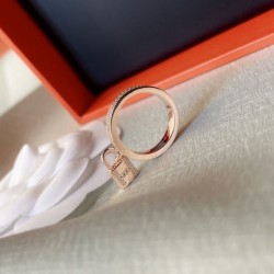 今夏に長く愛用できるスタイル 2024SS リング HERMES エルメス
