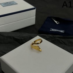 スタイルアップ見えなシンプル 2024SS リング PRADA プラダ