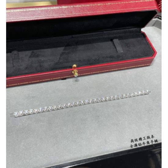 半歩先をゆくオシャレ 2024SS ブレスレット CARTIER カルティエ 半歩先をゆくオシャレ 2024SS ブレスレット CARTIER カルティエ