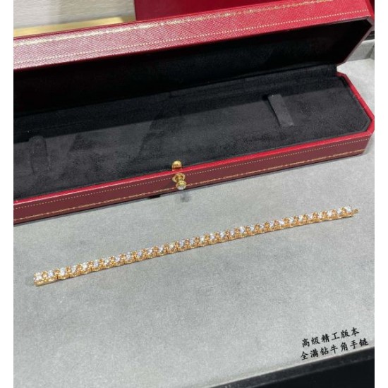 半歩先をゆくオシャレ 2024SS ブレスレット CARTIER カルティエ 半歩先をゆくオシャレ 2024SS ブレスレット CARTIER カルティエ