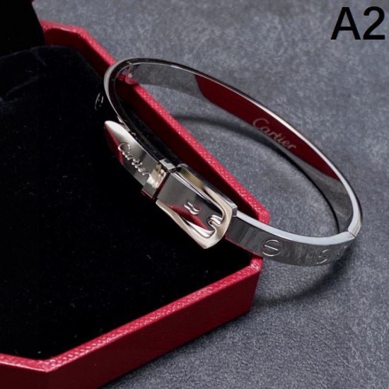 大人の雰囲気たっぷり 2024SS ブレスレット CARTIER カルティエ 