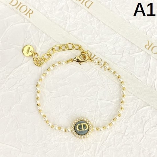 奇跡のセール特価! 2024SS ブレスレット DIOR ディオール 奇跡のセール特価! 2024SS ブレスレット DIOR ディオール