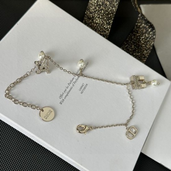 この春夏注目すべき 2024SS ブレスレット DIOR ディオール この春夏注目すべき 2024SS ブレスレット DIOR ディオール