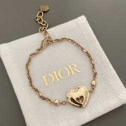 夏気分を盛り上げる 2024SS ブレスレット DIOR ディオール