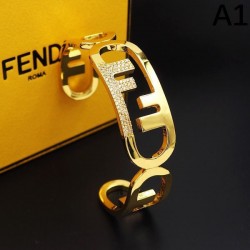 限定発売の夏季新作 2024SS ブレスレット FENDI フェンデイ
