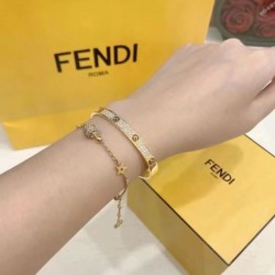 新作数量限定セール 2024SS ブレスレット FENDI フェンデイ