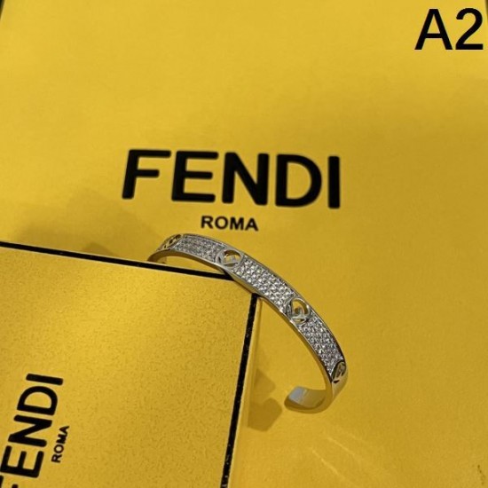 新作数量限定セール 2024SS ブレスレット FENDI フェンデイ 新作数量限定セール 2024SS ブレスレット FENDI フェンデイ