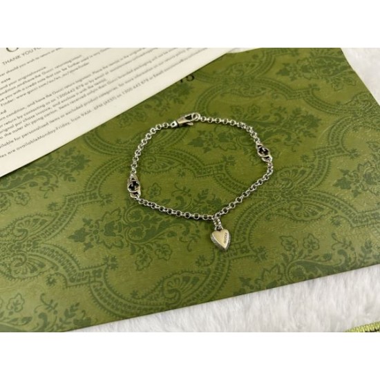 春夏入荷絶対欲しい 2024SS ブレスレット GUCCI グッチ 春夏入荷絶対欲しい 2024SS ブレスレット GUCCI グッチ