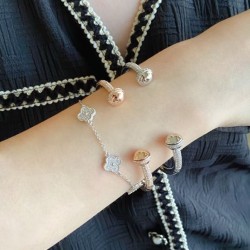 贈るべきのプレゼント 2024SS ブレスレット PIAGET ピアジェ