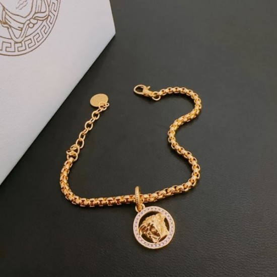 長時間持続可能 2024SS ブレスレット VERSACE ヴェルサーチェ 長時間持続可能 2024SS ブレスレット VERSACE ヴェルサーチェ