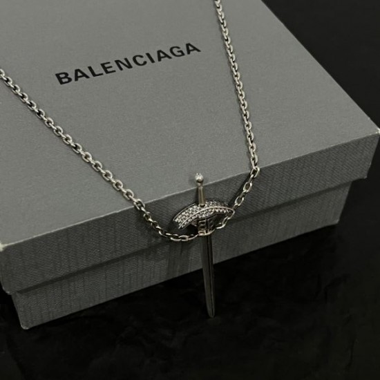 春夏も引き続き注目 2024SS ネックレス BALENCIAGA バレンシアガ 春夏も引き続き注目 2024SS ネックレス BALENCIAGA バレンシアガ