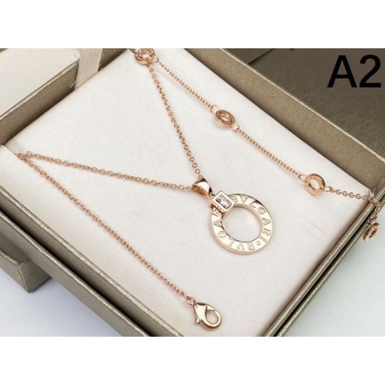 夏に向けて使えるスタイル 2024SS ネックレス BVLGARI ブルガリ 夏に向けて使えるスタイル 2024SS ネックレス BVLGARI ブルガリ