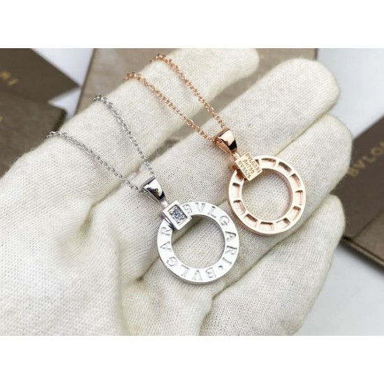 夏に向けて使えるスタイル 2024SS ネックレス BVLGARI ブルガリ 夏に向けて使えるスタイル 2024SS ネックレス BVLGARI ブルガリ