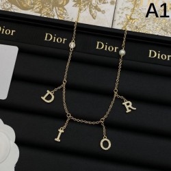 春らしいきれい色のように 2024SS ネックレス DIOR ディオール