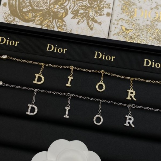 春らしいきれい色のように 2024SS ネックレス DIOR ディオール