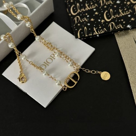 今季はトップスにおすすめ 2024SS ネックレス DIOR ディオール 今季はトップスにおすすめ 2024SS ネックレス DIOR ディオール