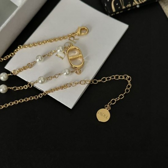 今季はトップスにおすすめ 2024SS ネックレス DIOR ディオール 今季はトップスにおすすめ 2024SS ネックレス DIOR ディオール