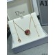 上品なカジュアルコーデに 2024SS ネックレス DIOR ディオール 上品なカジュアルコーデに 2024SS ネックレス DIOR ディオール