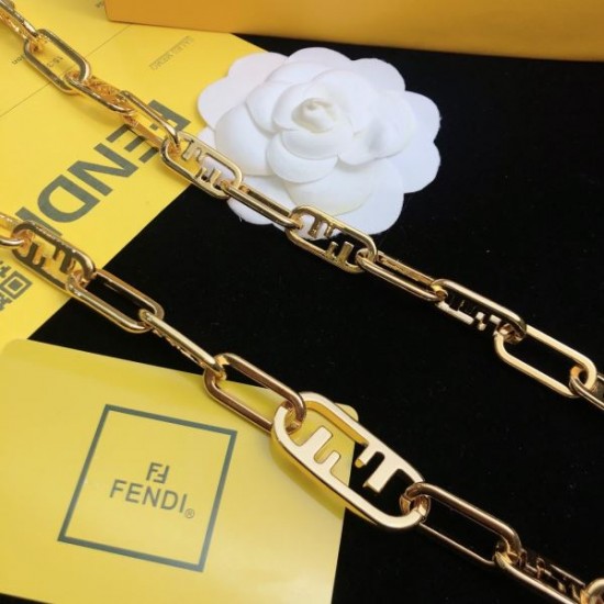 夏季新作に狙うファン殺到 2024SS ネックレス FENDI フェンデイ 夏季新作に狙うファン殺到 2024SS ネックレス FENDI フェンデイ