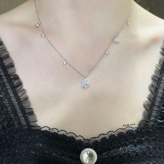 引き続き注目のスタイル 2024SS ネックレス PIAGET ピアジェ 引き続き注目のスタイル 2024SS ネックレス PIAGET ピアジェ