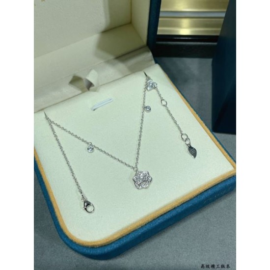 引き続き注目のスタイル 2024SS ネックレス PIAGET ピアジェ 引き続き注目のスタイル 2024SS ネックレス PIAGET ピアジェ