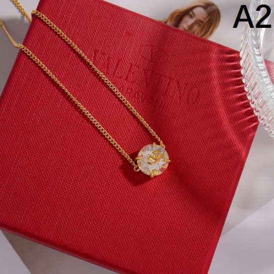 SALEお得にGET 2024SS ネックレス VALENTINO ヴァレンティノ SALEお得にGET 2024SS ネックレス VALENTINO ヴァレンティノ