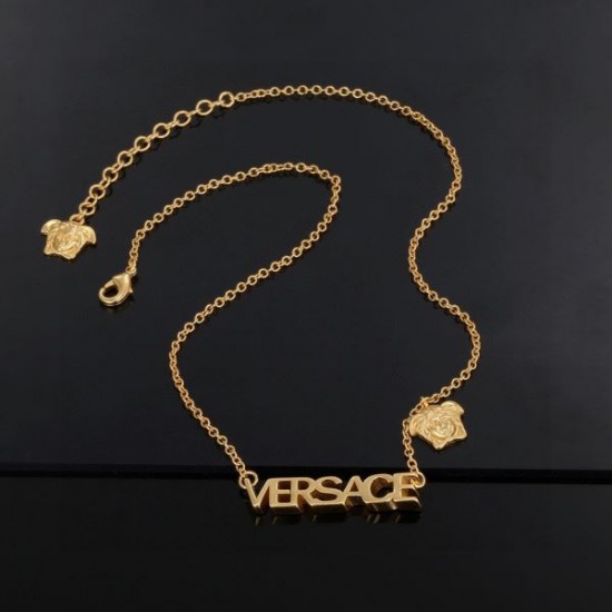 この春夏注目すべき 2024SS ネックレス VERSACE ヴェルサーチェ この春夏注目すべき 2024SS ネックレス VERSACE ヴェルサーチェ
