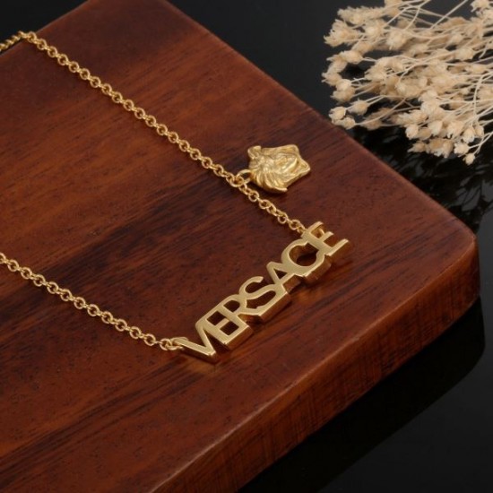 この春夏注目すべき 2024SS ネックレス VERSACE ヴェルサーチェ この春夏注目すべき 2024SS ネックレス VERSACE ヴェルサーチェ