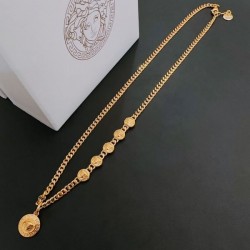 夏気分を盛り上げる 2024SS ネックレス VERSACE ヴェルサーチェ