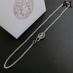 今注目度が上がって 2024SS ネックレス VERSACE ヴェルサーチェ