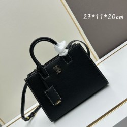 夏に大注目アイテム 2024SS トートバッグ BURBERRY バーバリー