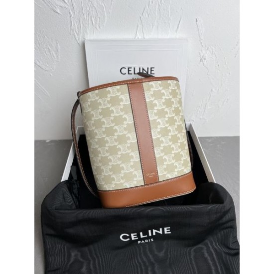 この夏は目を引くスタイル 2024SS トートバッグ CELINE セリーヌ この夏は目を引くスタイル 2024SS トートバッグ CELINE セリーヌ
