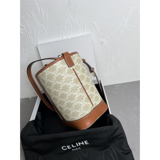 この夏は目を引くスタイル 2024SS トートバッグ CELINE セリーヌ この夏は目を引くスタイル 2024SS トートバッグ CELINE セリーヌ