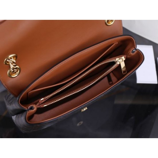 著名人やセレブも愛用する 2024SS トートバッグ CELINE セリーヌ