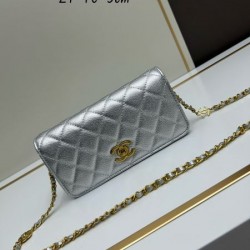 今すぐ買えちゃう！新着 2024SS ショルダーバッグ CHANEL シャネル