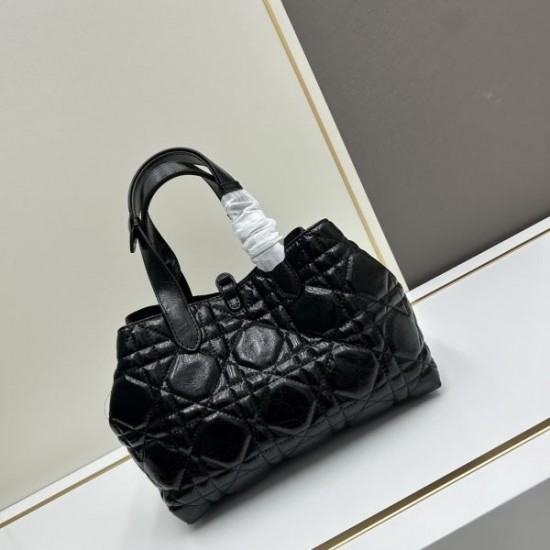 インパクト抜群のデザイン 2024SS トートバッグ DIOR ディオール