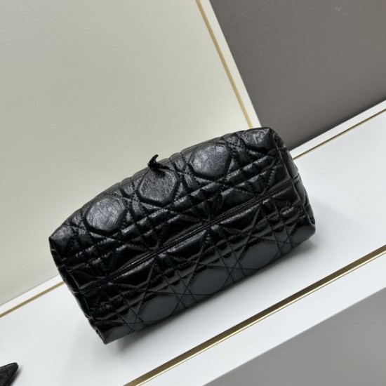 インパクト抜群のデザイン 2024SS トートバッグ DIOR ディオール