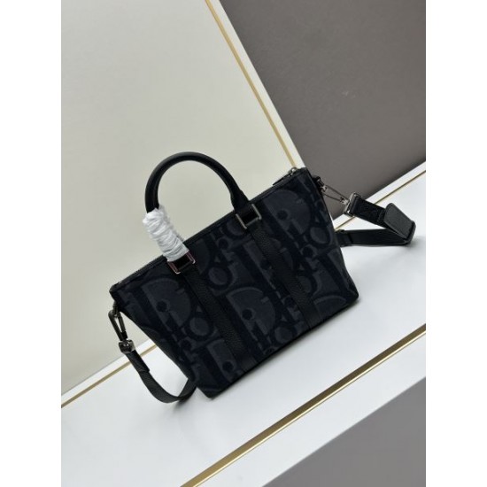 絶大な支持を誇る春夏新作 2024SS トートバッグ DIOR ディオール 絶大な支持を誇る春夏新作 2024SS トートバッグ DIOR ディオール