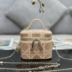 今っぽいスタイルに決まる 2024SS トートバッグ DIOR ディオール