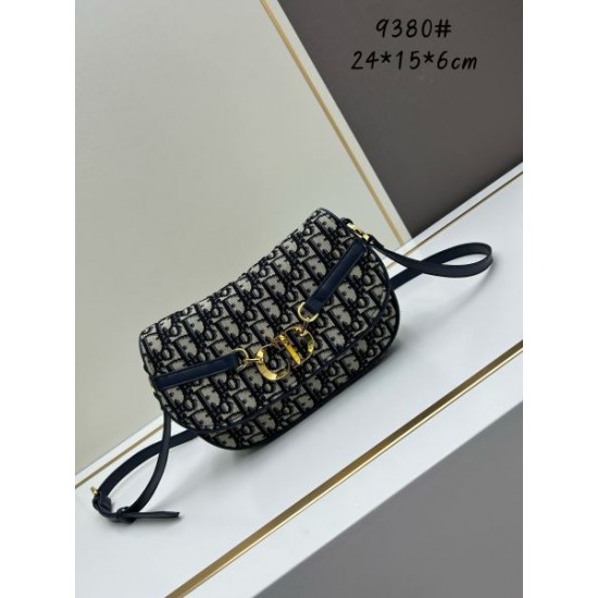 品薄状態になる夏季新作 2024SS ショルダーバッグ DIOR ディオール 品薄状態になる夏季新作 2024SS ショルダーバッグ DIOR ディオール