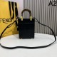 この夏は目を引くスタイル 2024SS トートバッグ FENDI フェンデイ
